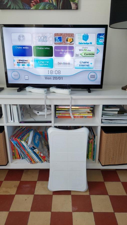 Le So Wild, Maison Avec Jardin Clos, Terrasse Amenagee, 5 Mn A Pied Commerce, Terrain De Tennis, A 800 M De La Plage D'Omaha Beach Jeux Arcade, Jouets, Materiel Jeunes Enfants Enfants, Table Ping-Pong Vierville-sur-Mer Zewnętrze zdjęcie
